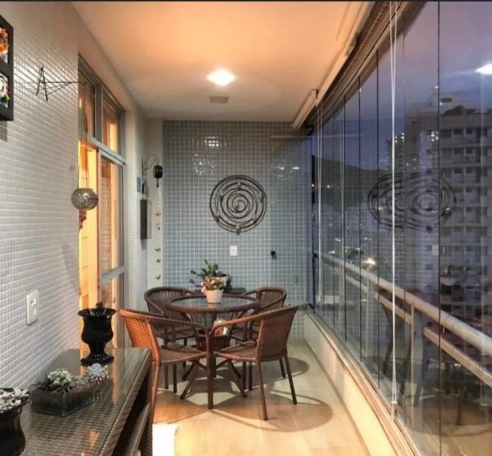 Apartamento à venda com 3 quartos, 165m² - Foto 1