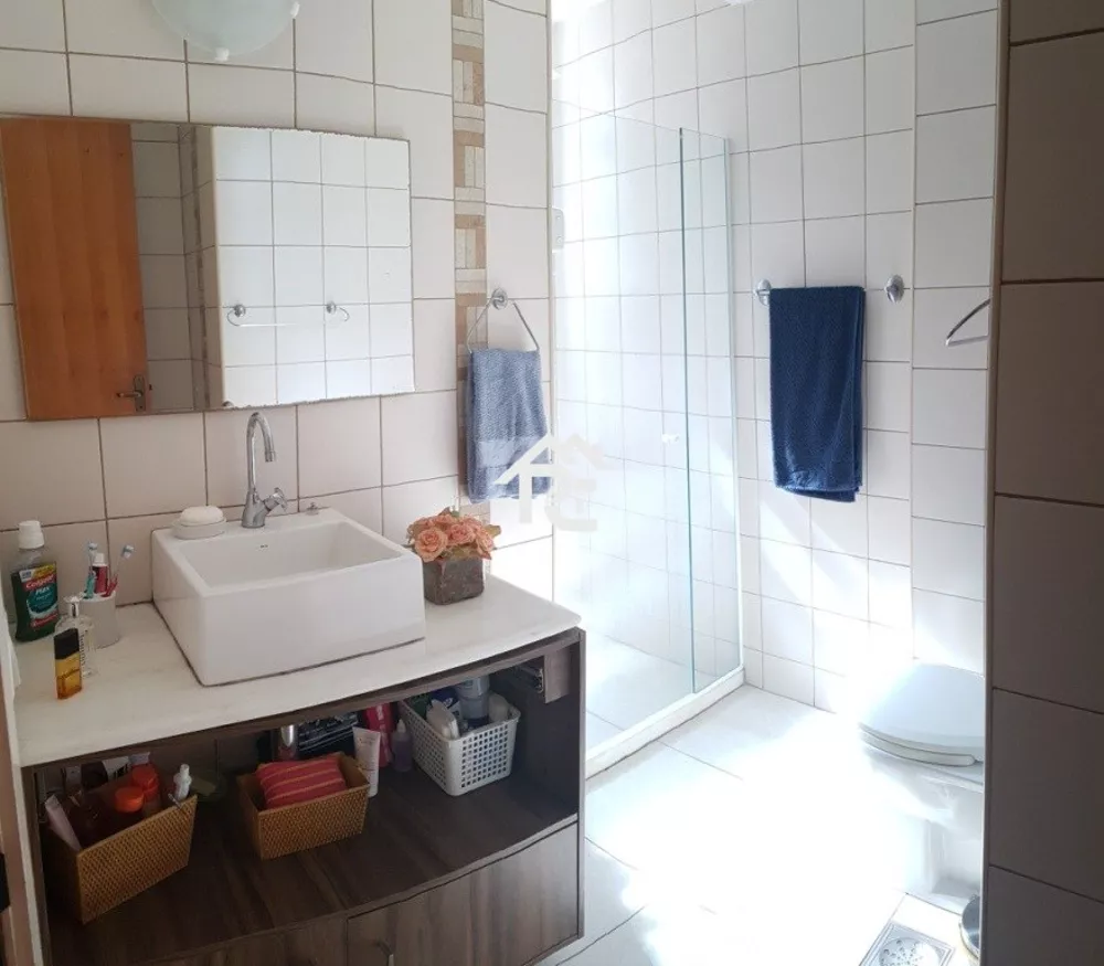 Apartamento, 2 quartos, 70 m² - Foto 2