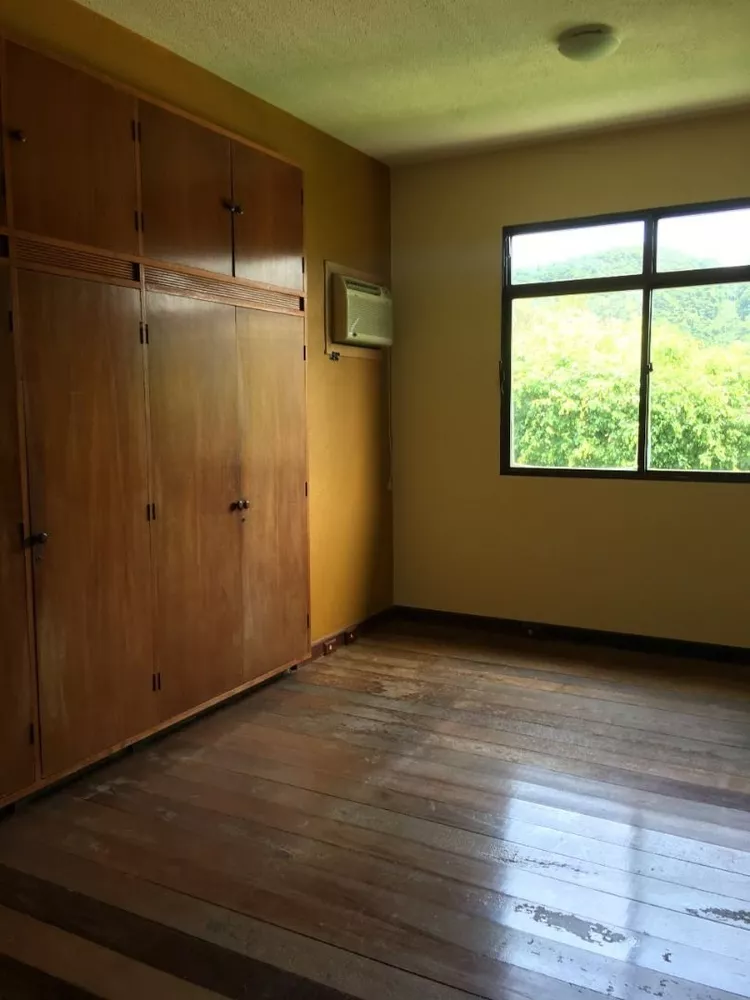 Casa de Condomínio à venda com 4 quartos, 530m² - Foto 12