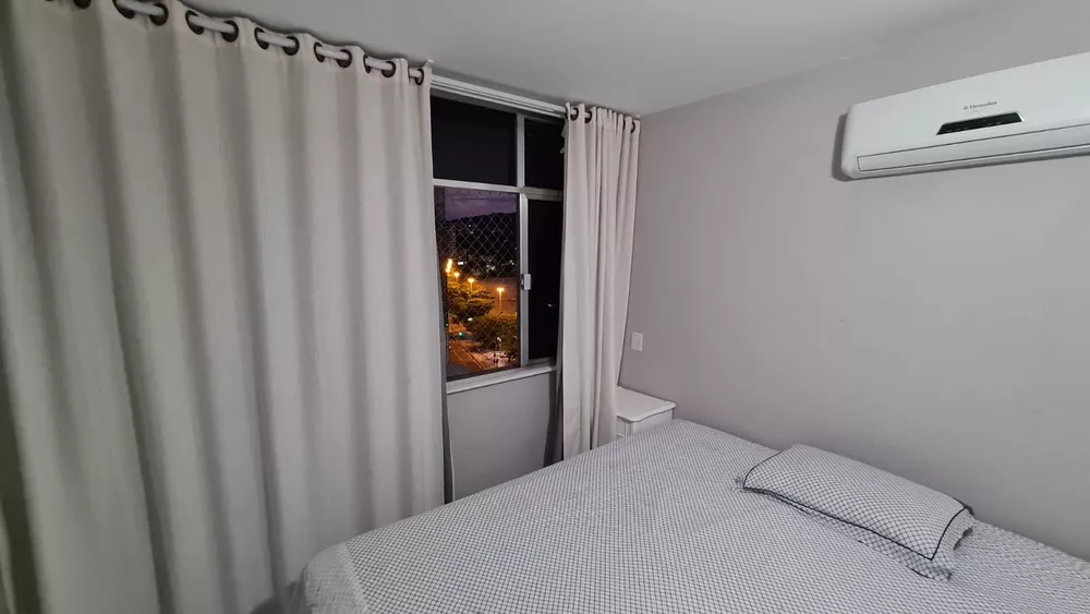 Apartamento à venda com 3 quartos, 135m² - Foto 2