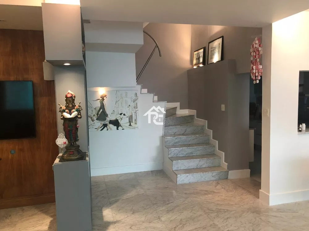 Cobertura, 3 quartos, 320 m² - Foto 4