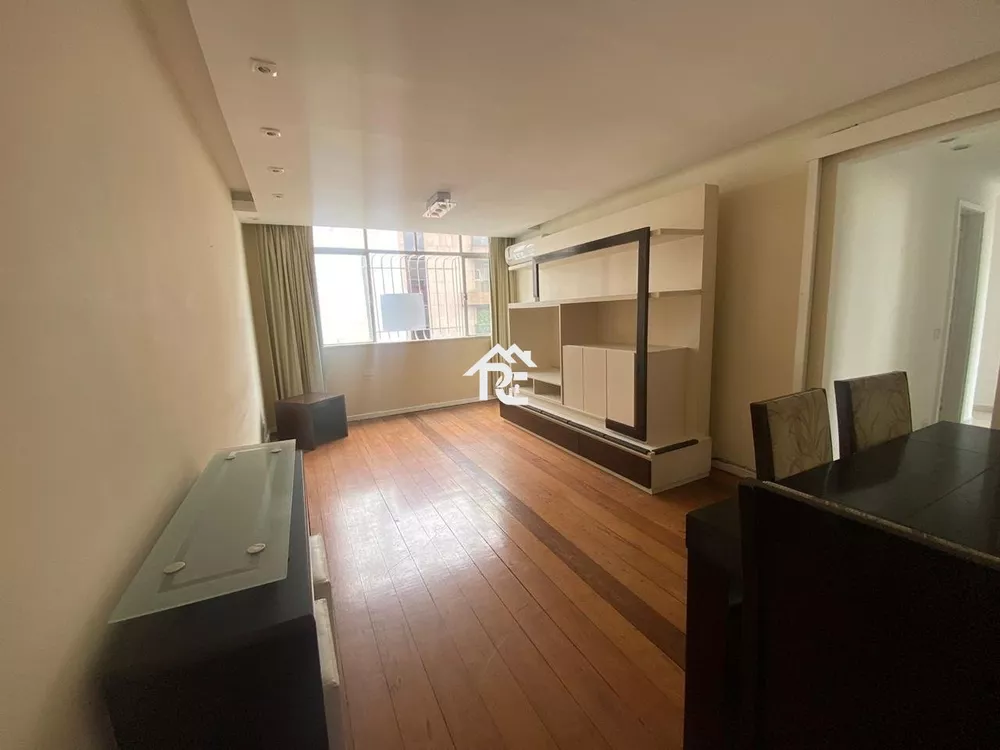 Apartamento à venda com 3 quartos, 110m² - Foto 2