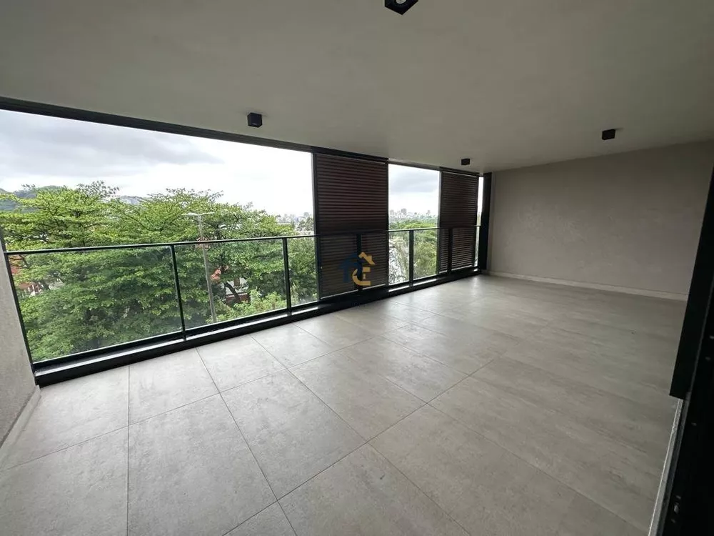 Cobertura à venda com 4 quartos, 337m² - Foto 2