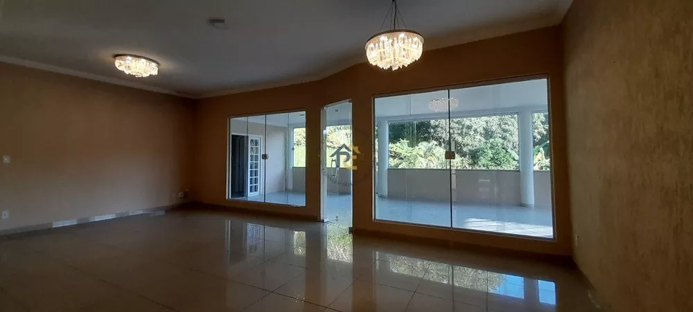 Casa de Condomínio à venda com 6 quartos, 700m² - Foto 3