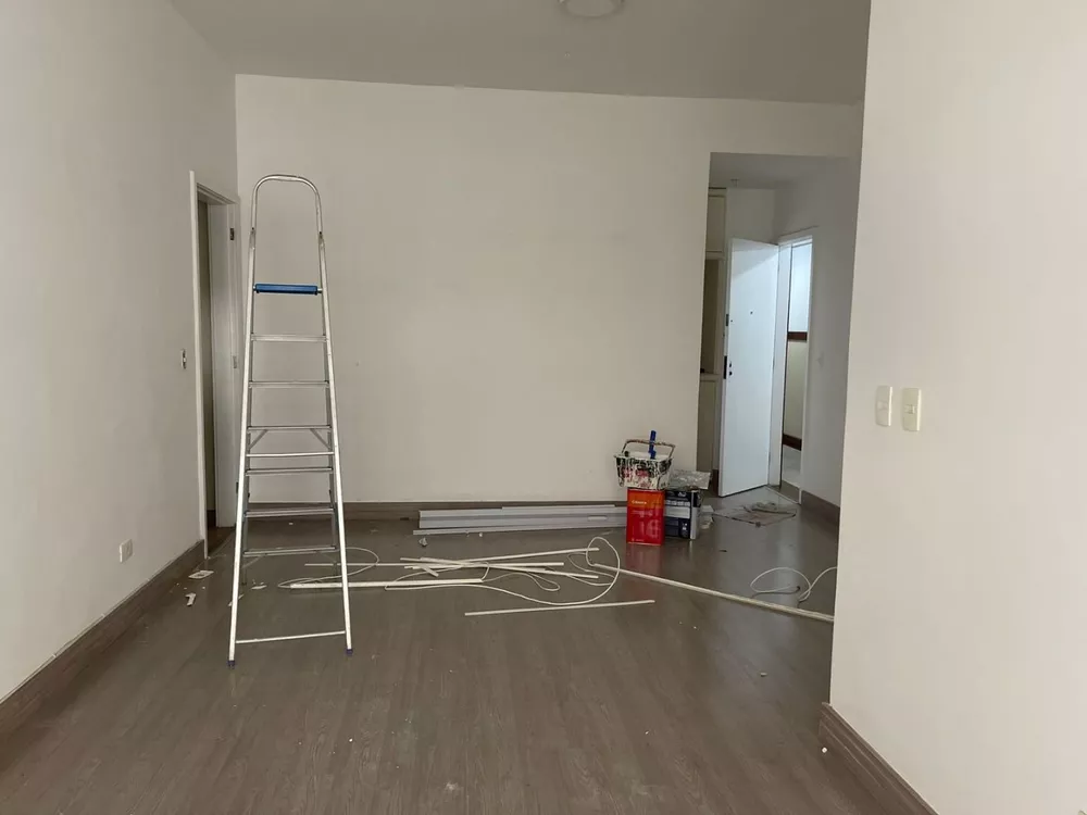 Apartamento à venda com 3 quartos, 125m² - Foto 3