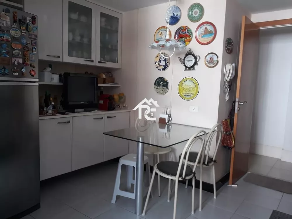 Apartamento à venda com 4 quartos, 150m² - Foto 14