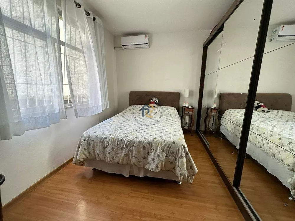 Apartamento à venda com 3 quartos, 120m² - Foto 1