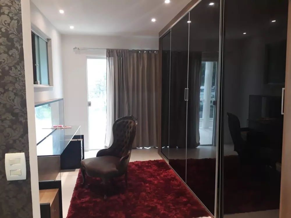 Casa, 4 quartos, 250 m² - Foto 17