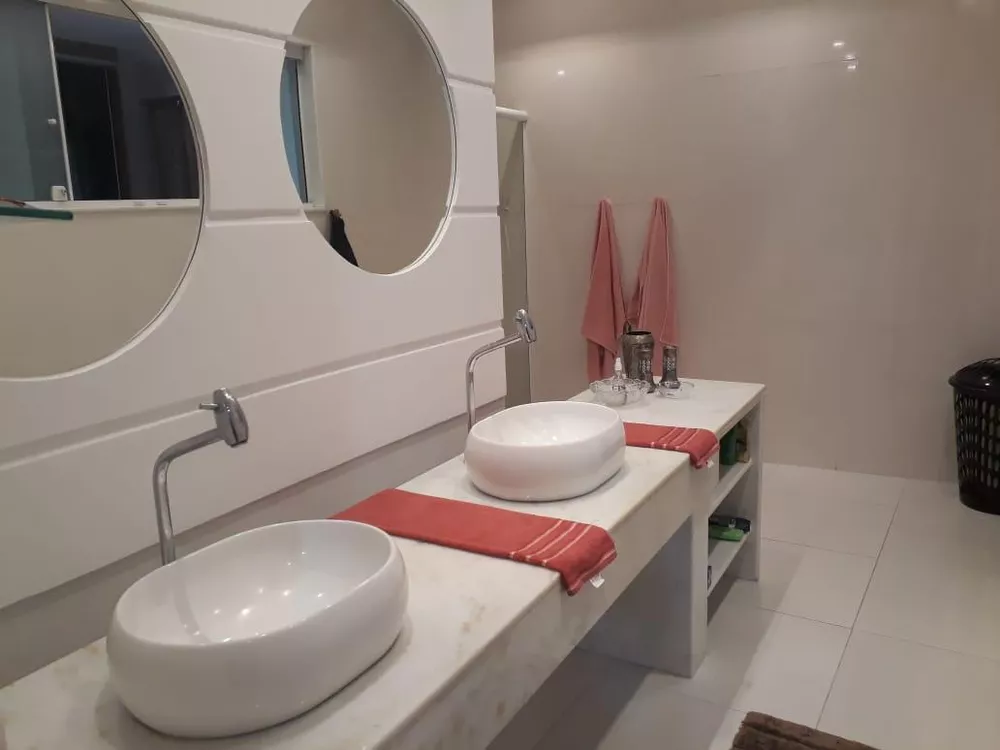 Casa, 4 quartos, 250 m² - Foto 14