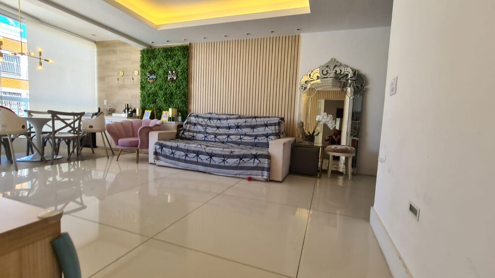 Cobertura à venda com 3 quartos, 230m² - Foto 1