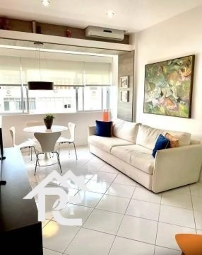 Apartamento à venda com 2 quartos, 70m² - Foto 1