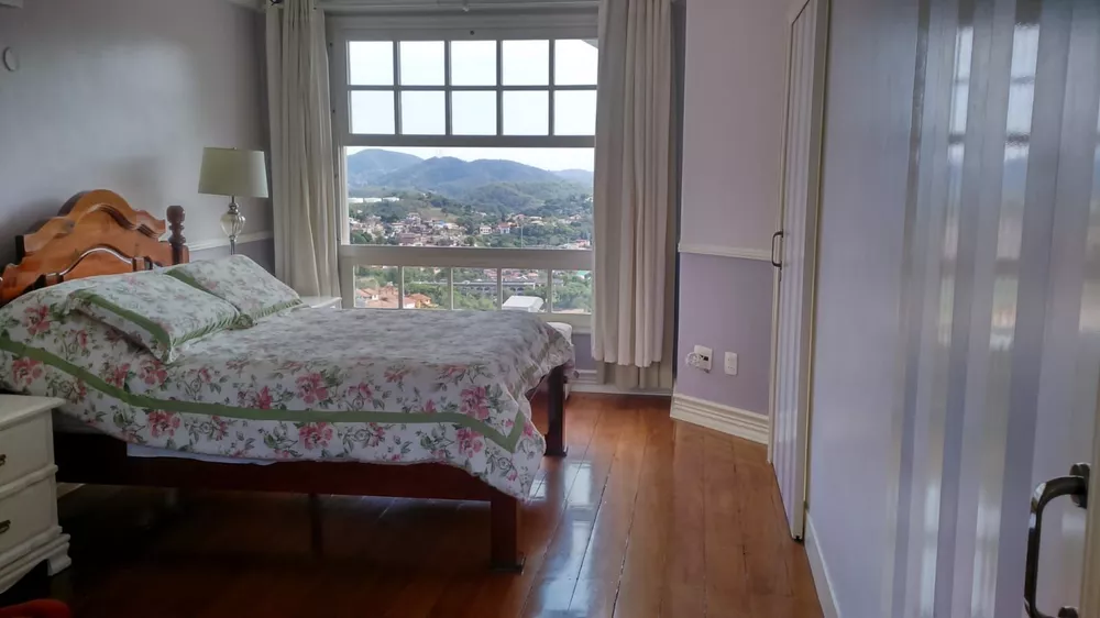 Casa de Condomínio à venda com 3 quartos, 380m² - Foto 45