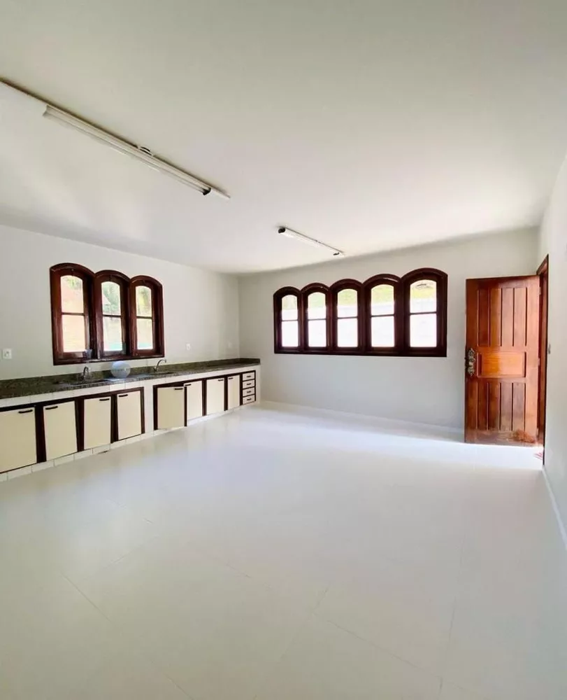 Casa de Condomínio à venda com 5 quartos, 261m² - Foto 10