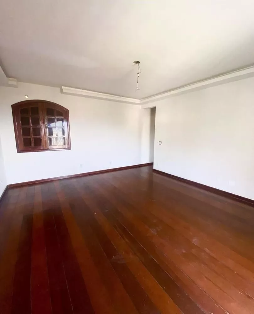 Casa de Condomínio à venda com 5 quartos, 261m² - Foto 7