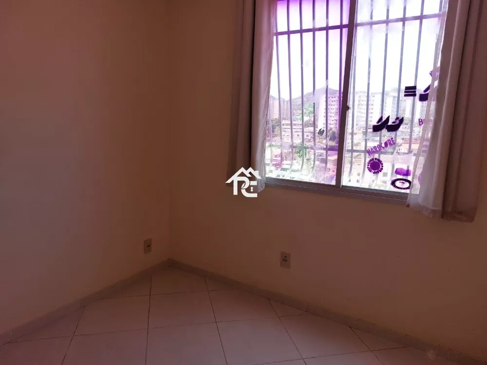 Apartamento à venda com 2 quartos, 80m² - Foto 2