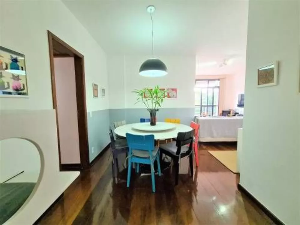 Apartamento à venda com 3 quartos, 130m² - Foto 1