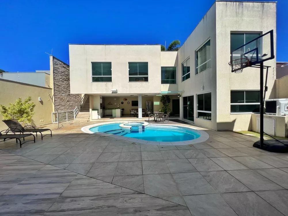 Casa, 5 quartos, 585 m² - Foto 1