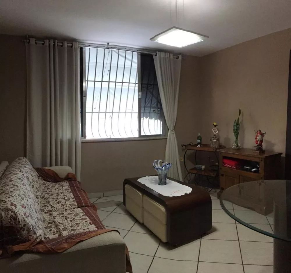 Apartamento à venda com 2 quartos, 75m² - Foto 1