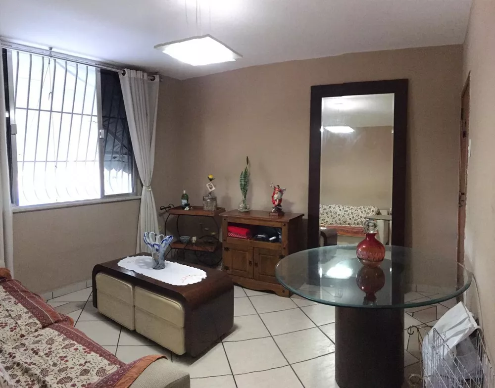 Apartamento à venda com 2 quartos, 75m² - Foto 2