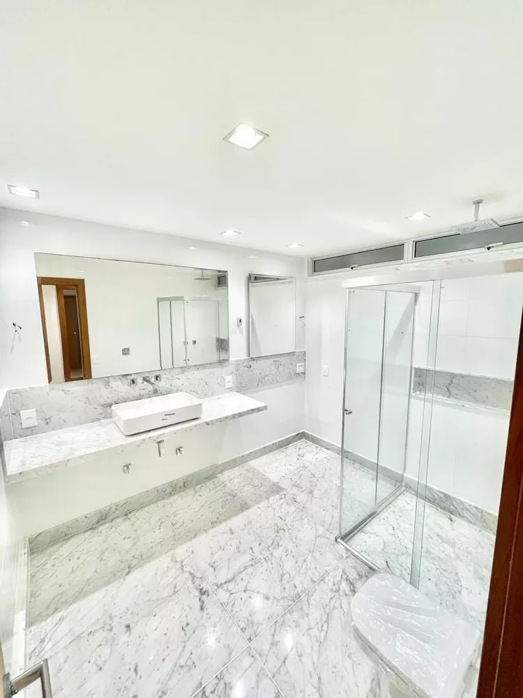 Apartamento, 3 quartos, 225 m² - Foto 2