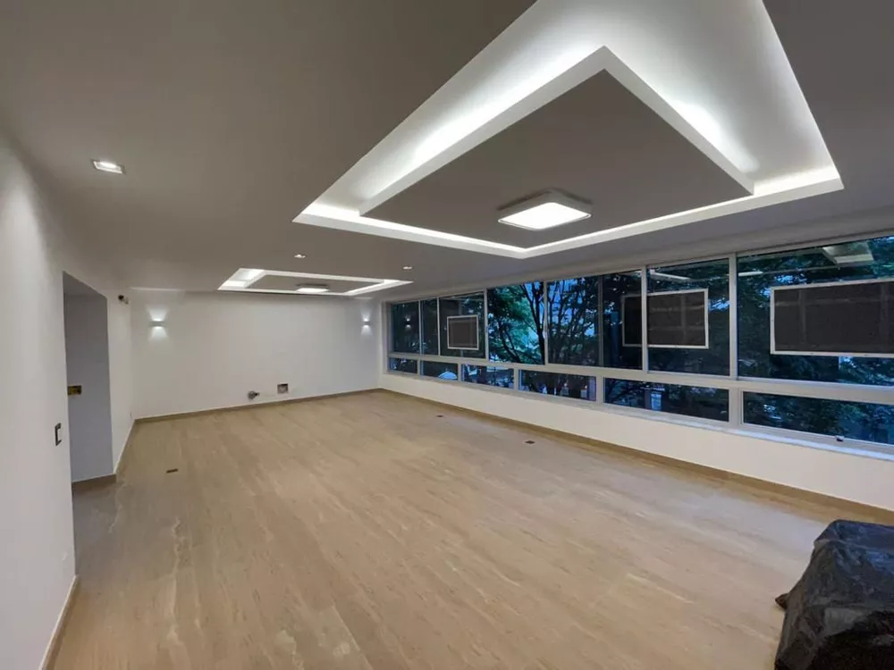 Apartamento à venda com 3 quartos, 225m² - Foto 3