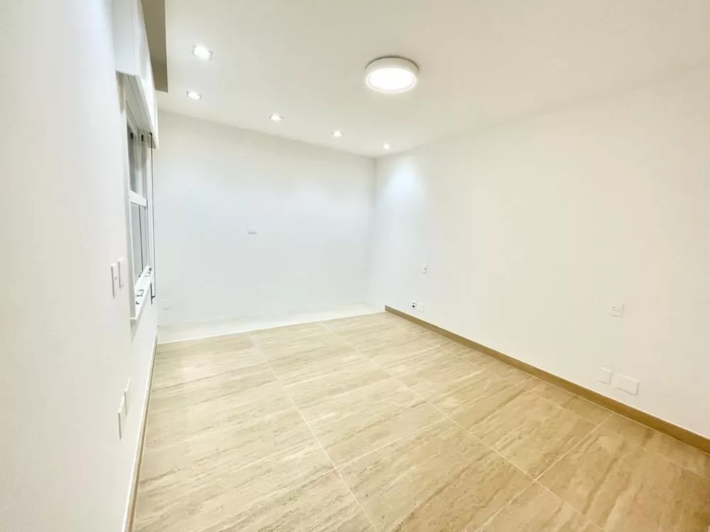 Apartamento à venda com 3 quartos, 225m² - Foto 12