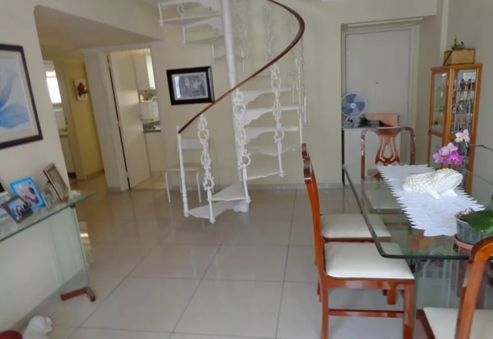 Cobertura à venda com 2 quartos, 120m² - Foto 3