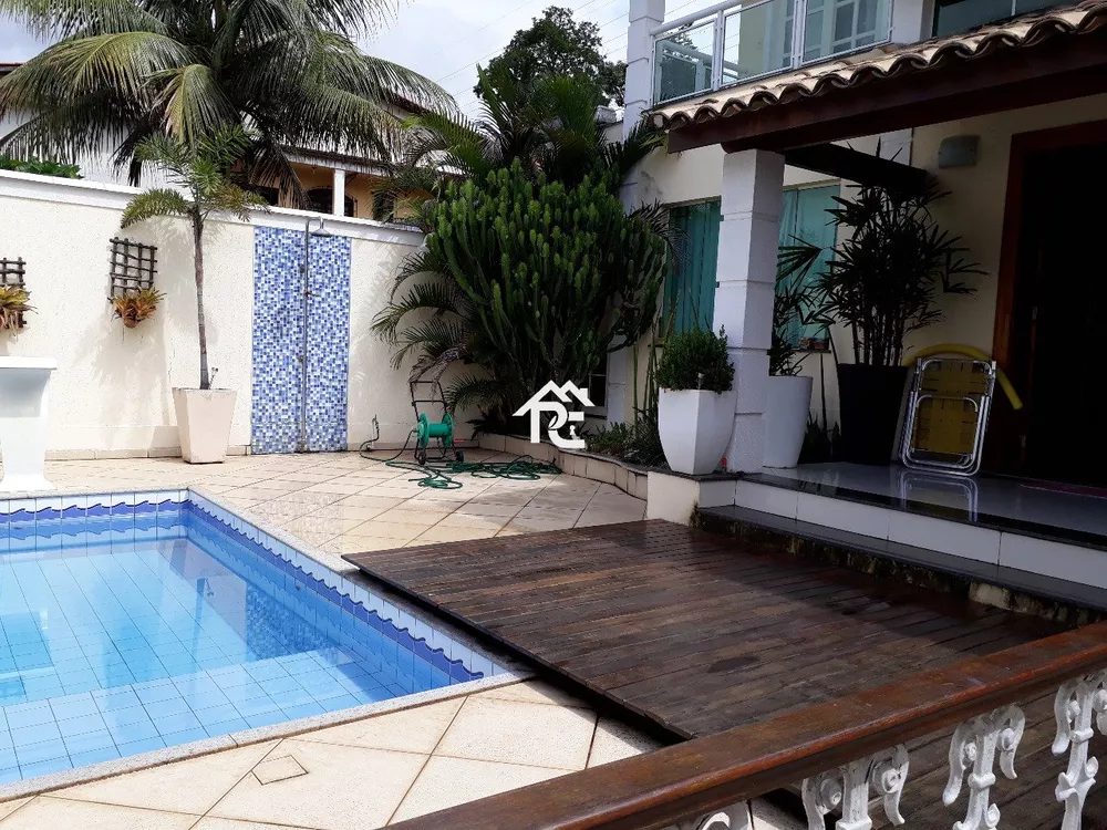 Casa, 5 quartos, 200 m² - Foto 2