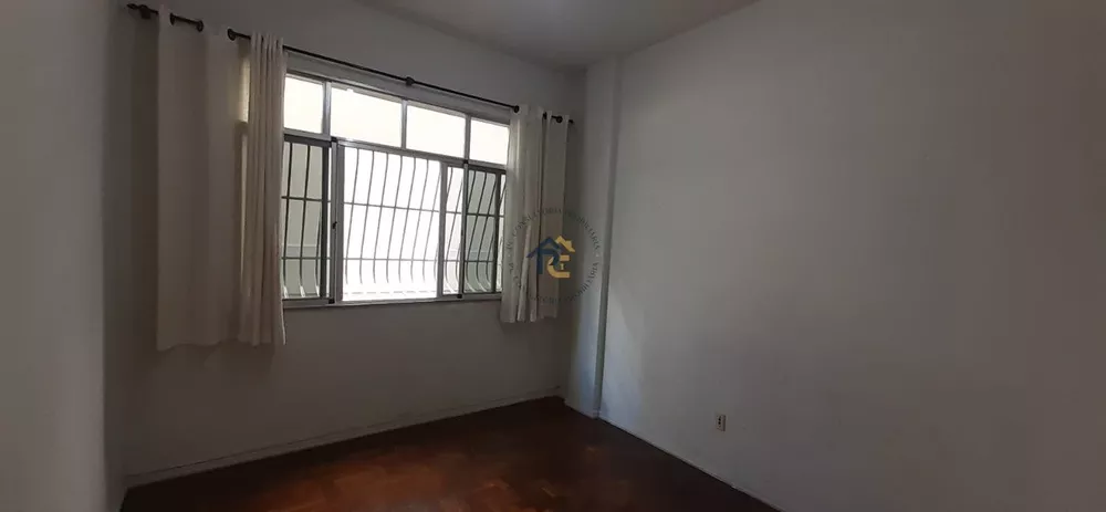 Apartamento à venda com 3 quartos, 78m² - Foto 2