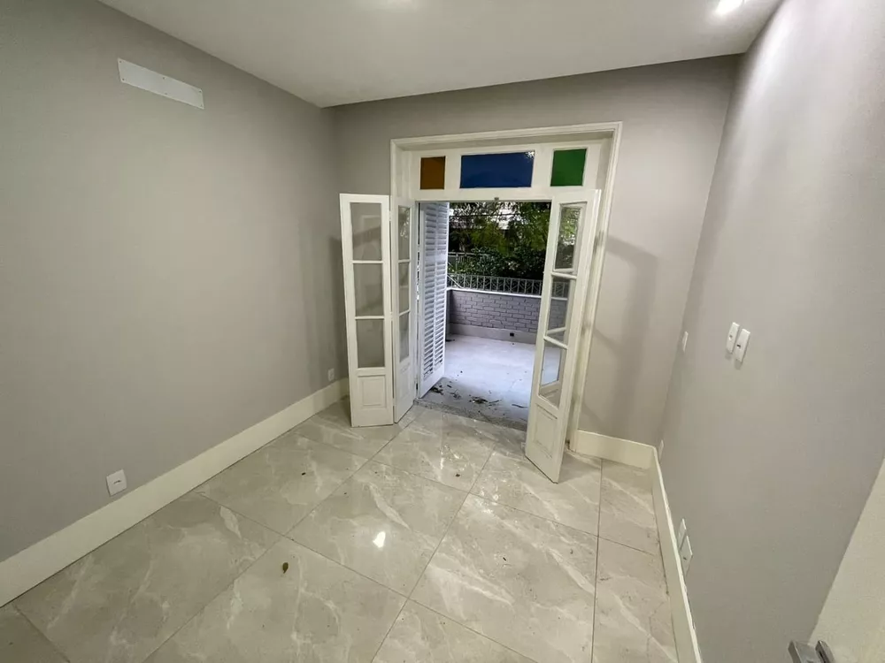 Apartamento à venda com 2 quartos, 78m² - Foto 4