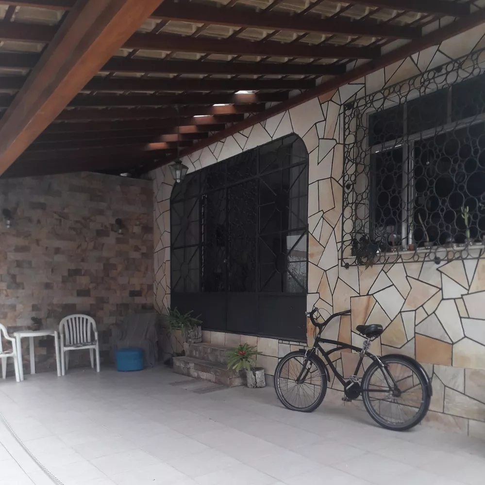 Casa, 4 quartos, 155 m² - Foto 1