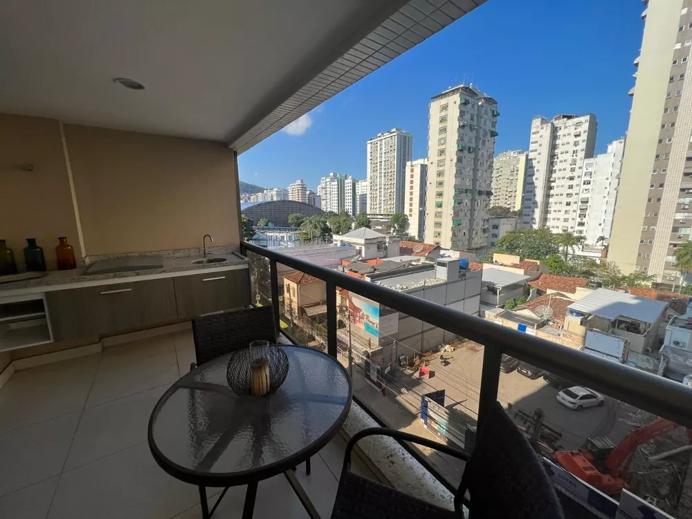 Apartamento à venda com 2 quartos, 80m² - Foto 3