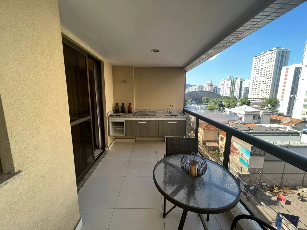 Apartamento à venda com 2 quartos, 80m² - Foto 4