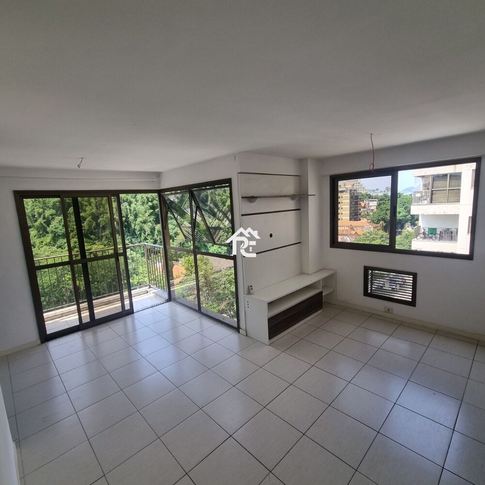 Cobertura à venda com 2 quartos, 76m² - Foto 1