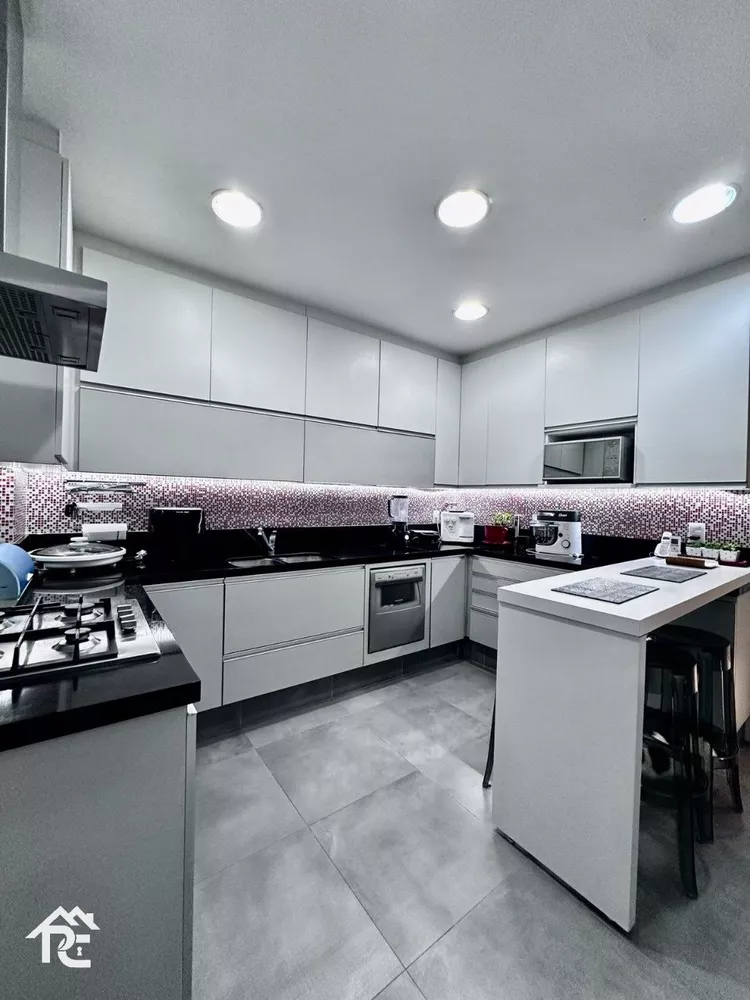 Apartamento, 3 quartos, 196 m² - Foto 4
