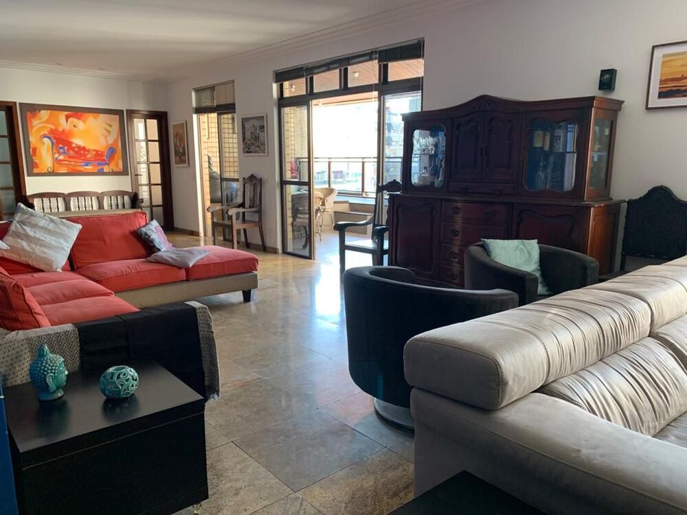 Apartamento à venda com 4 quartos, 250m² - Foto 2