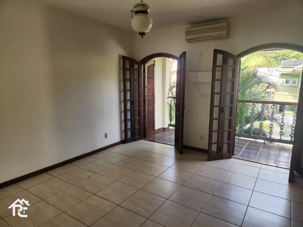 Casa, 4 quartos, 250 m² - Foto 11