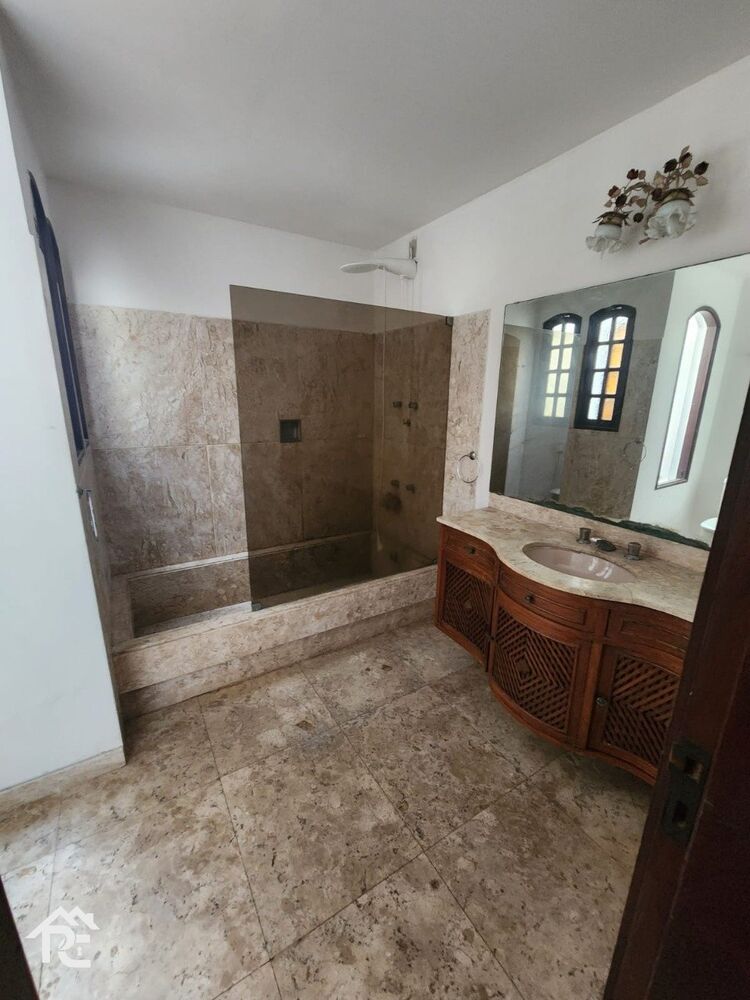 Casa, 4 quartos, 250 m² - Foto 14