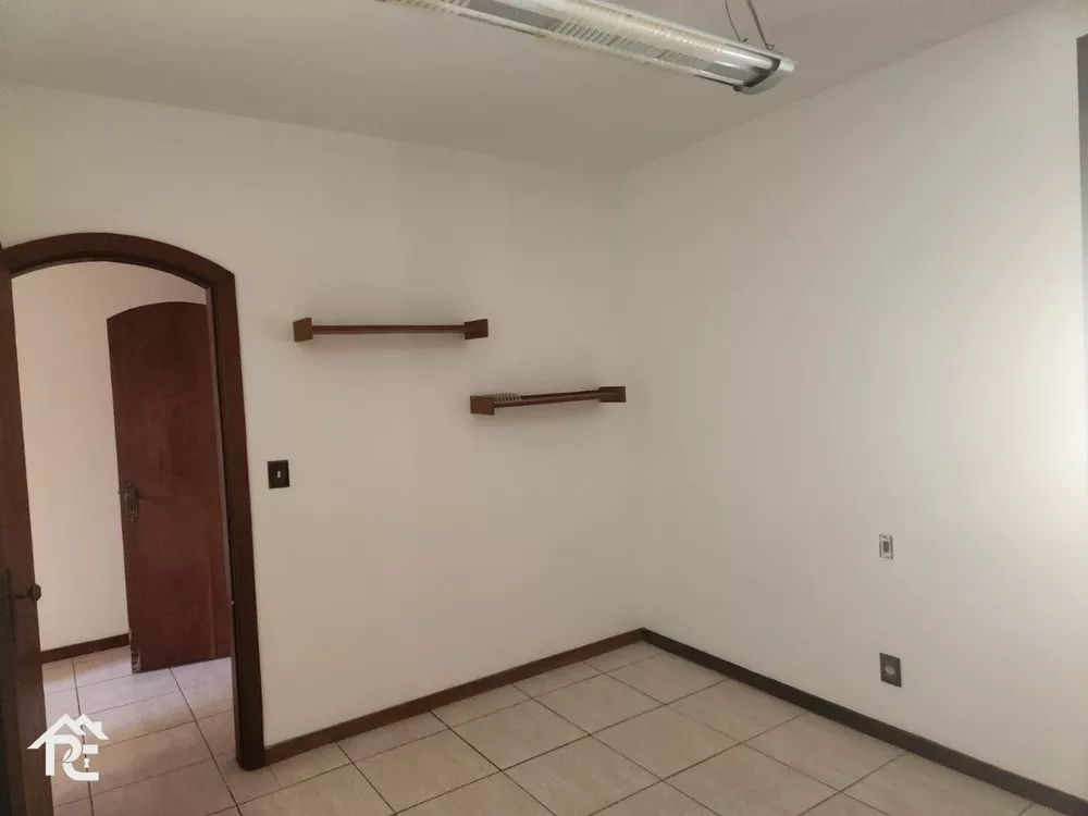 Casa, 4 quartos, 250 m² - Foto 16