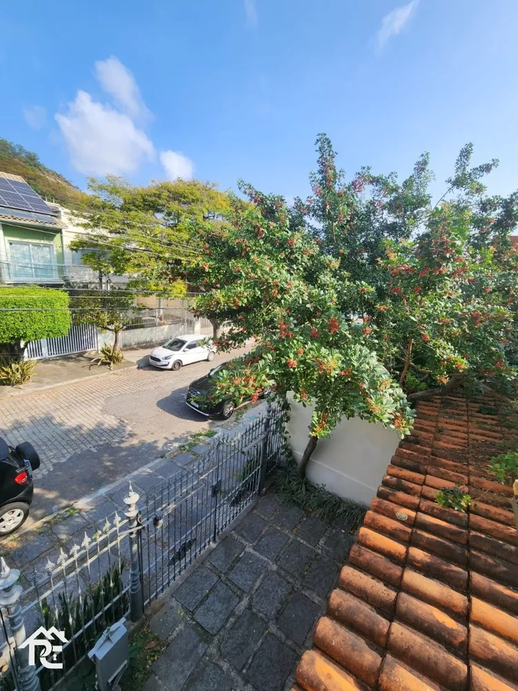 Casa, 4 quartos, 250 m² - Foto 13