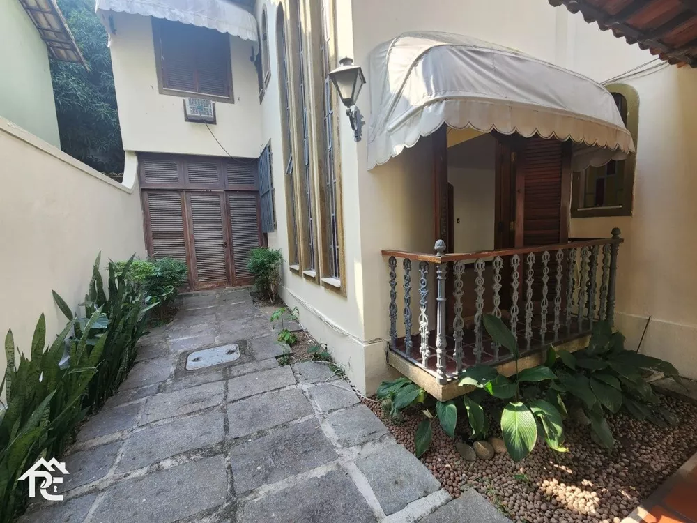 Casa, 4 quartos, 250 m² - Foto 4