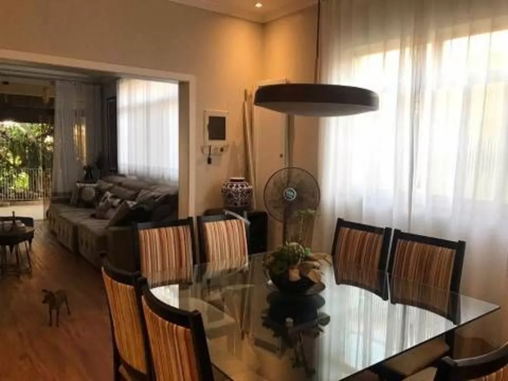 Casa, 3 quartos, 200 m² - Foto 1