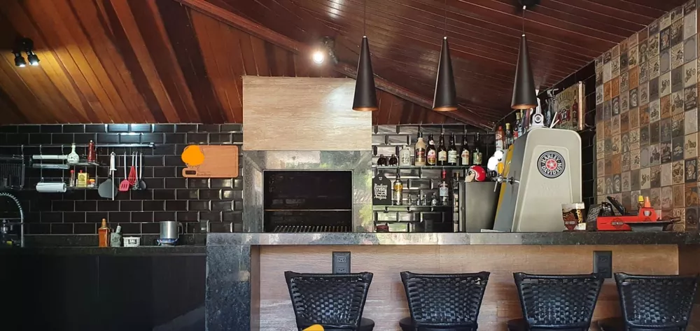 Casa, 4 quartos, 240 m² - Foto 31