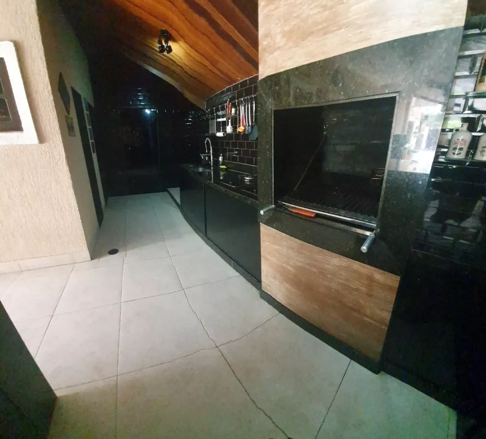 Casa, 4 quartos, 240 m² - Foto 32