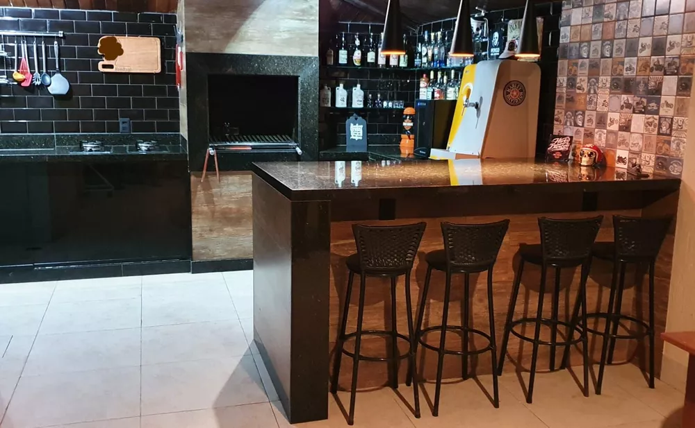 Casa, 4 quartos, 240 m² - Foto 30