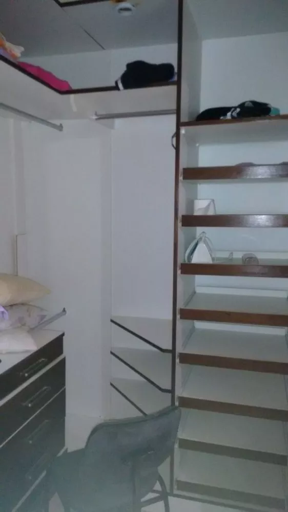 Casa, 4 quartos, 240 m² - Foto 13