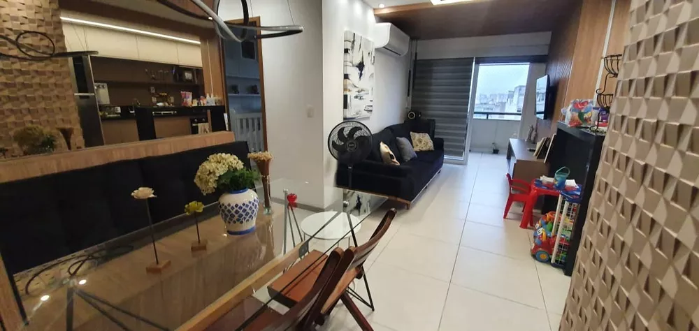 Apartamento à venda com 2 quartos, 62m² - Foto 4