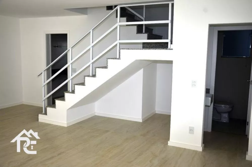 Casa, 3 quartos, 243 m² - Foto 3