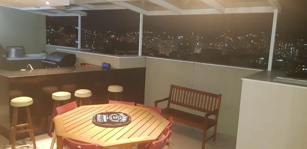 Cobertura, 3 quartos, 195 m² - Foto 1