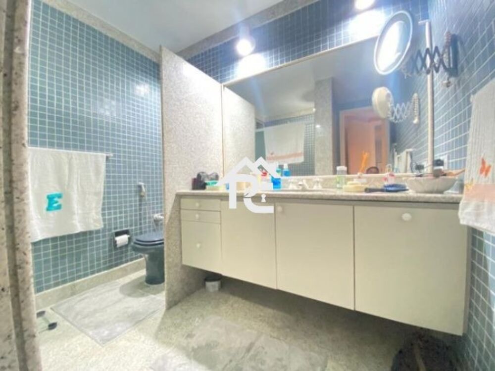 Apartamento à venda com 4 quartos, 260m² - Foto 1